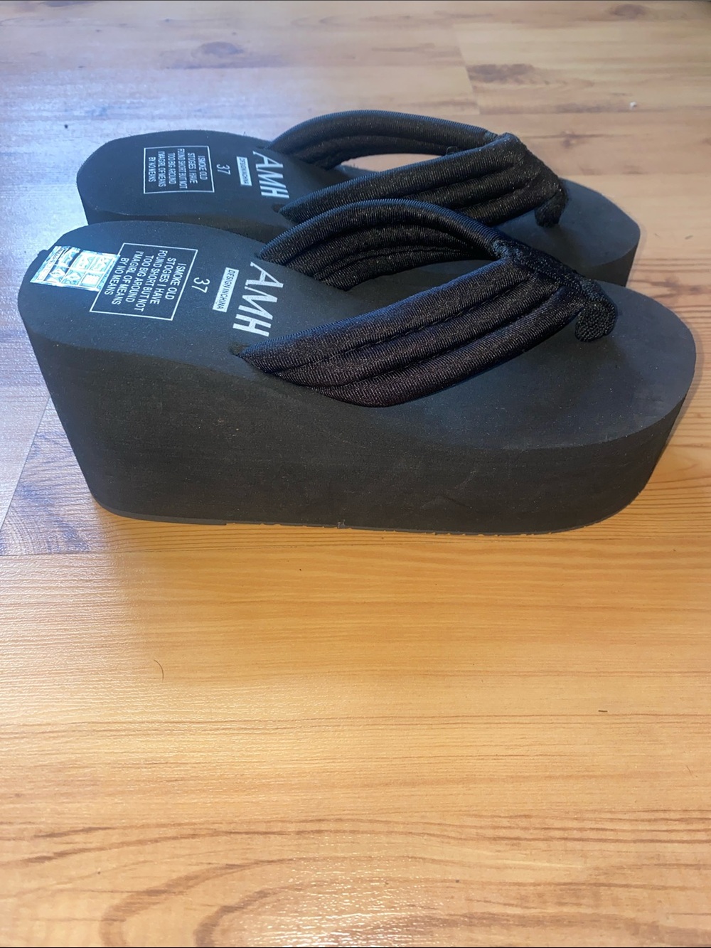 Women’s Black Flip Flop Sandals
